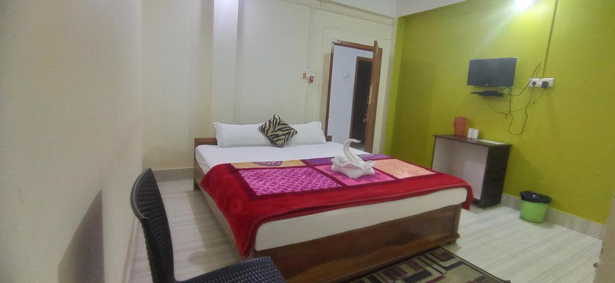 Hotel Kaziranga Holidays Экстерьер фото